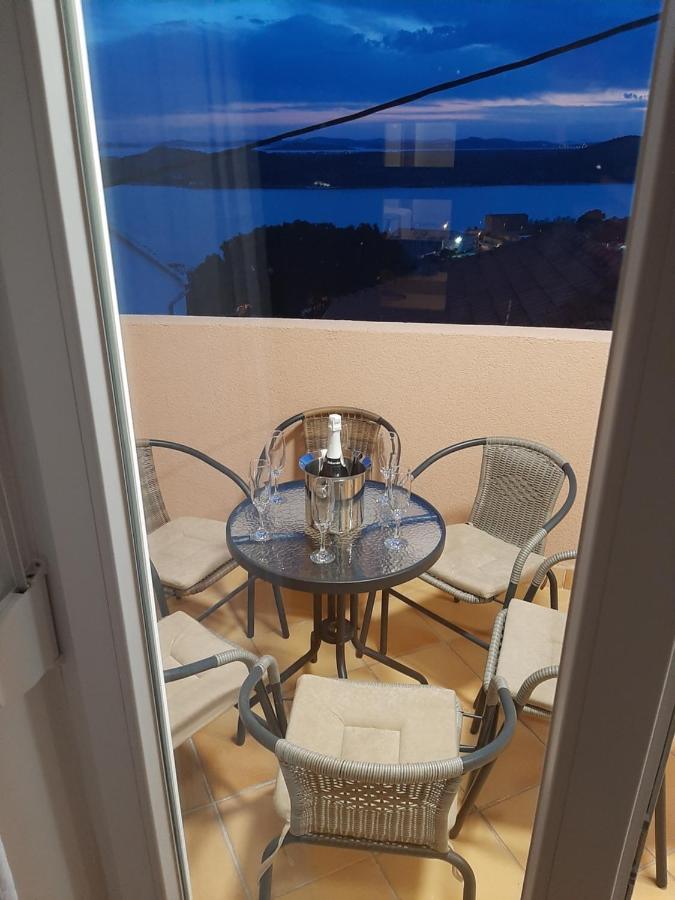 Bella Vista Apartment Шибеник Экстерьер фото